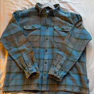 Patagonia Fjord Flannel Plaid Button-Up Shirt